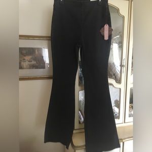 Knox Rose NWT pull on high rise flare black frayed cuffs jeans size M